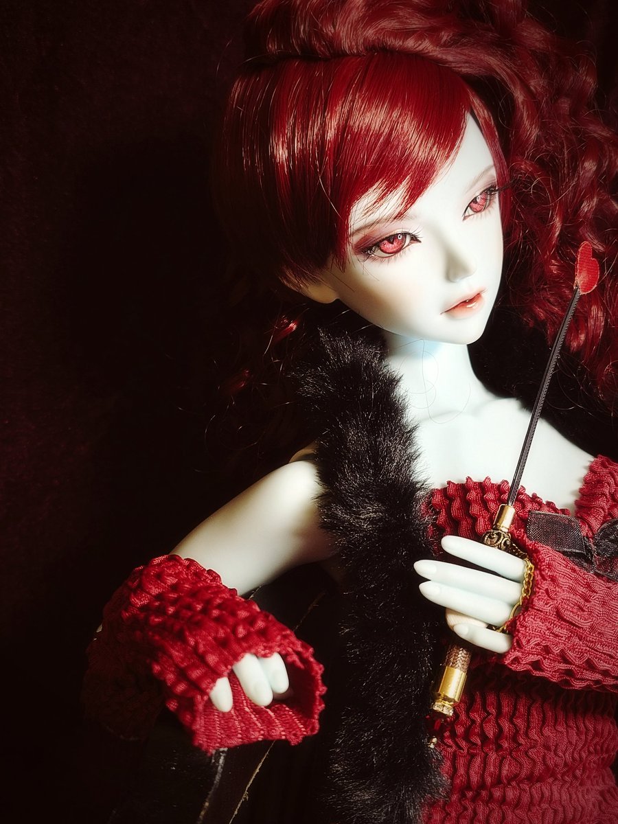 ビューティフルスキン 青いお肌に赤がとても映えて麗しいです💕素敵なお写真ありがとうござい