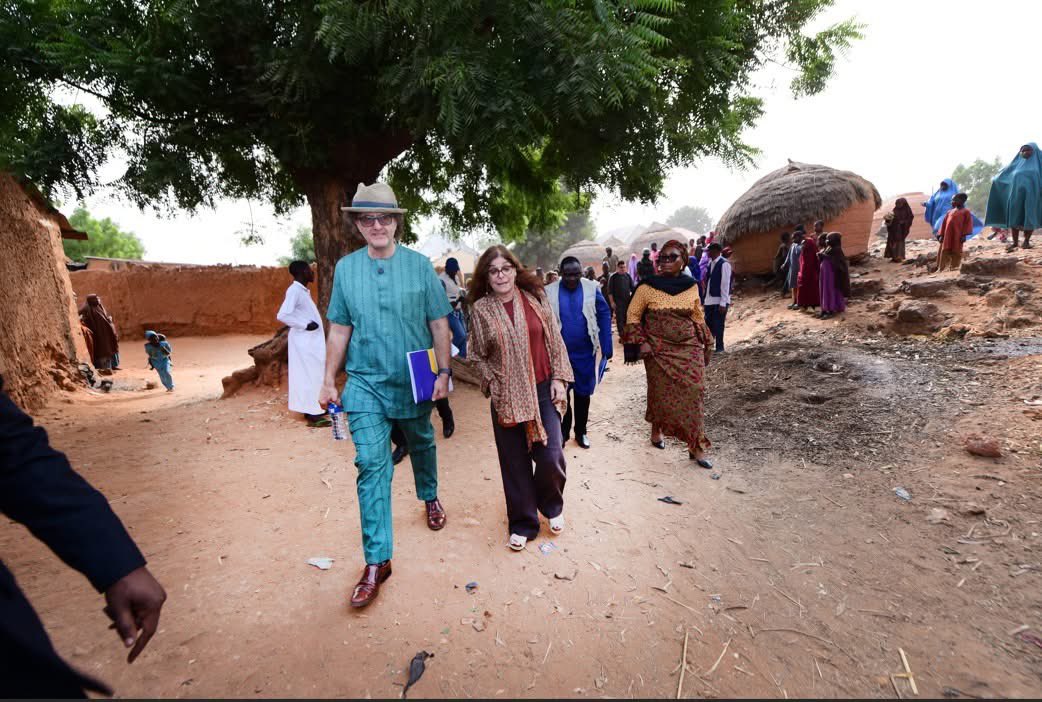 EUinNigeria's tweet photo. European Union supports education in Nigeria from foundational learning to skills dev. In #SokotoState, EU-backed Integrated Qur’anic School Support &amp; Accelerated Basic Education prog. expand access, improve retention, &amp; strengthen basic skills.

 #EUinNigeria #GlobalGateway https://t.co/1E8Hhx7W0r