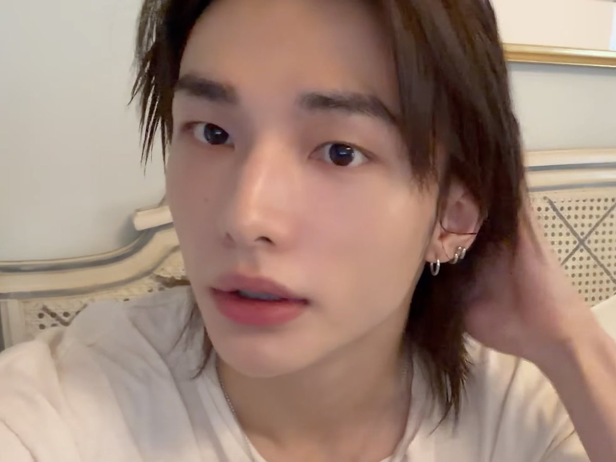 moogeheim's tweet image. 청초하다......