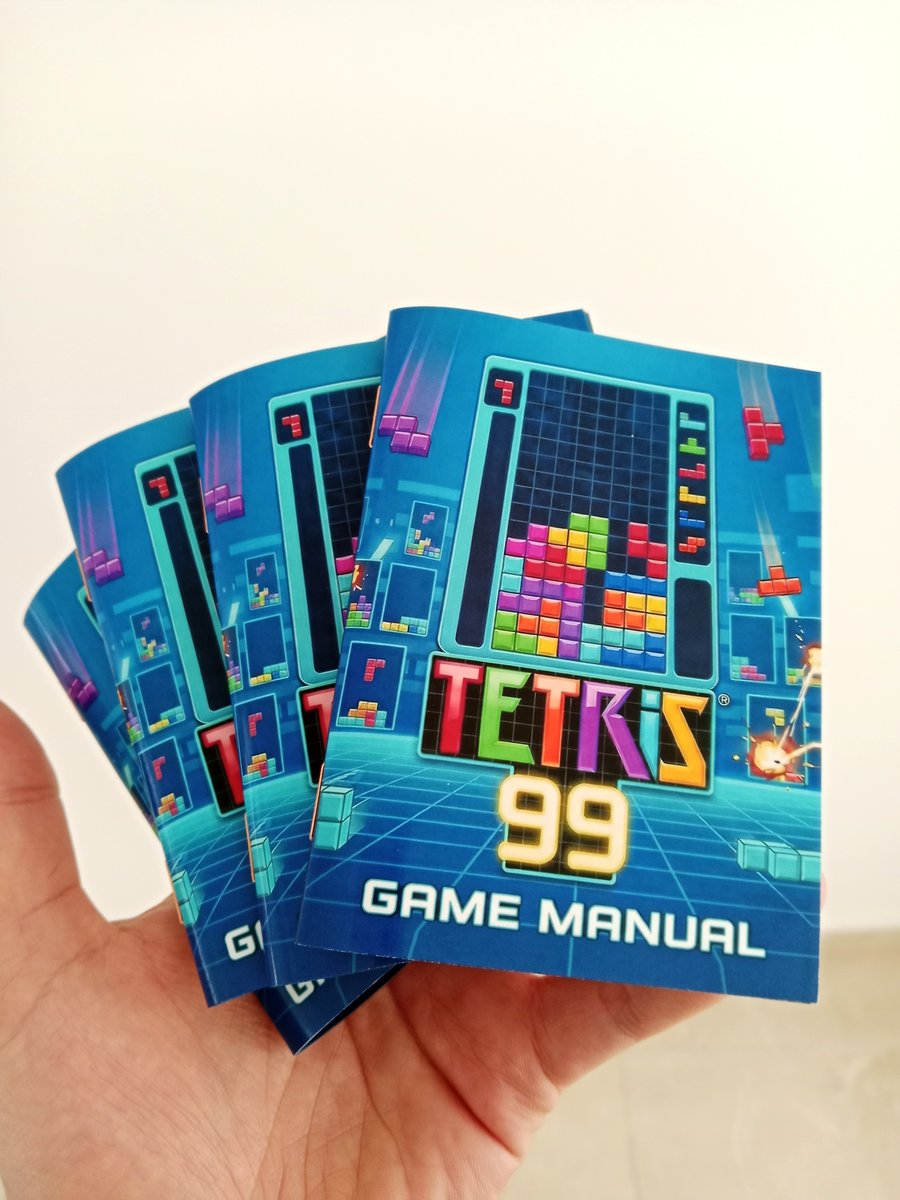 INICIAMOS SORTEO de 3 manuales de TETRIS 99 para SWITCH ! 

solo tenéis que  👇

1⃣ Dar RT a este Tweet 
2⃣ Seguirnos en esta cuenta <a href="/CajasRetro/">CAJAS RETRO 🎮</a>

El Viernes comentamos los 3 ganadores/as

**Valido para España y Europa** 👍