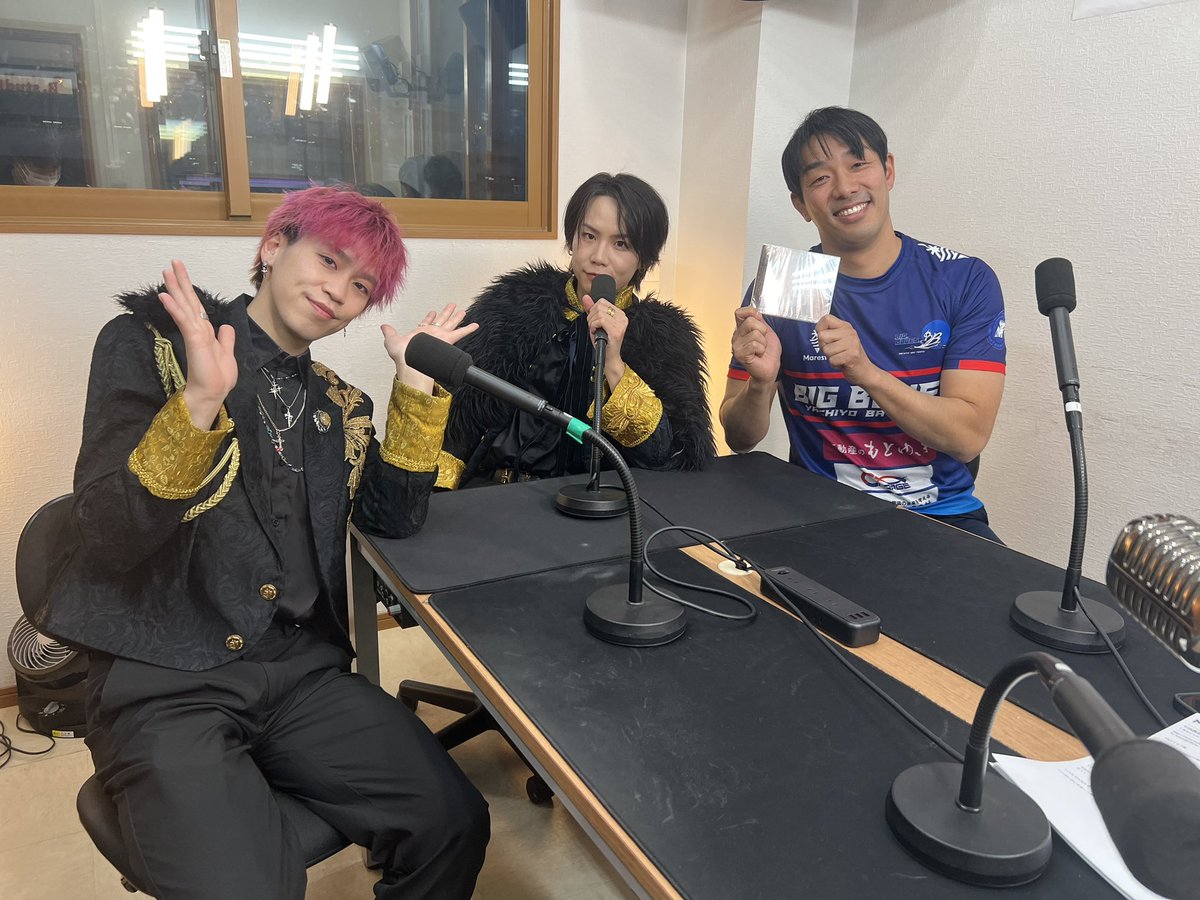 superfantasy_fv's tweet photo. ／
#FMふくろう
＼

お聴きいただいた皆様ありがとうございました📻

週末2/1(日)にはイオンモール八千代緑が丘でのリリースイベントです💿🎤
https://t.co/GW6IzVKfVt

ライブ観覧は無料で可能ですので、初めて知ってくださった方も是非お越し下さい✨

#八千代市 https://t.co/0qFTFsPefp