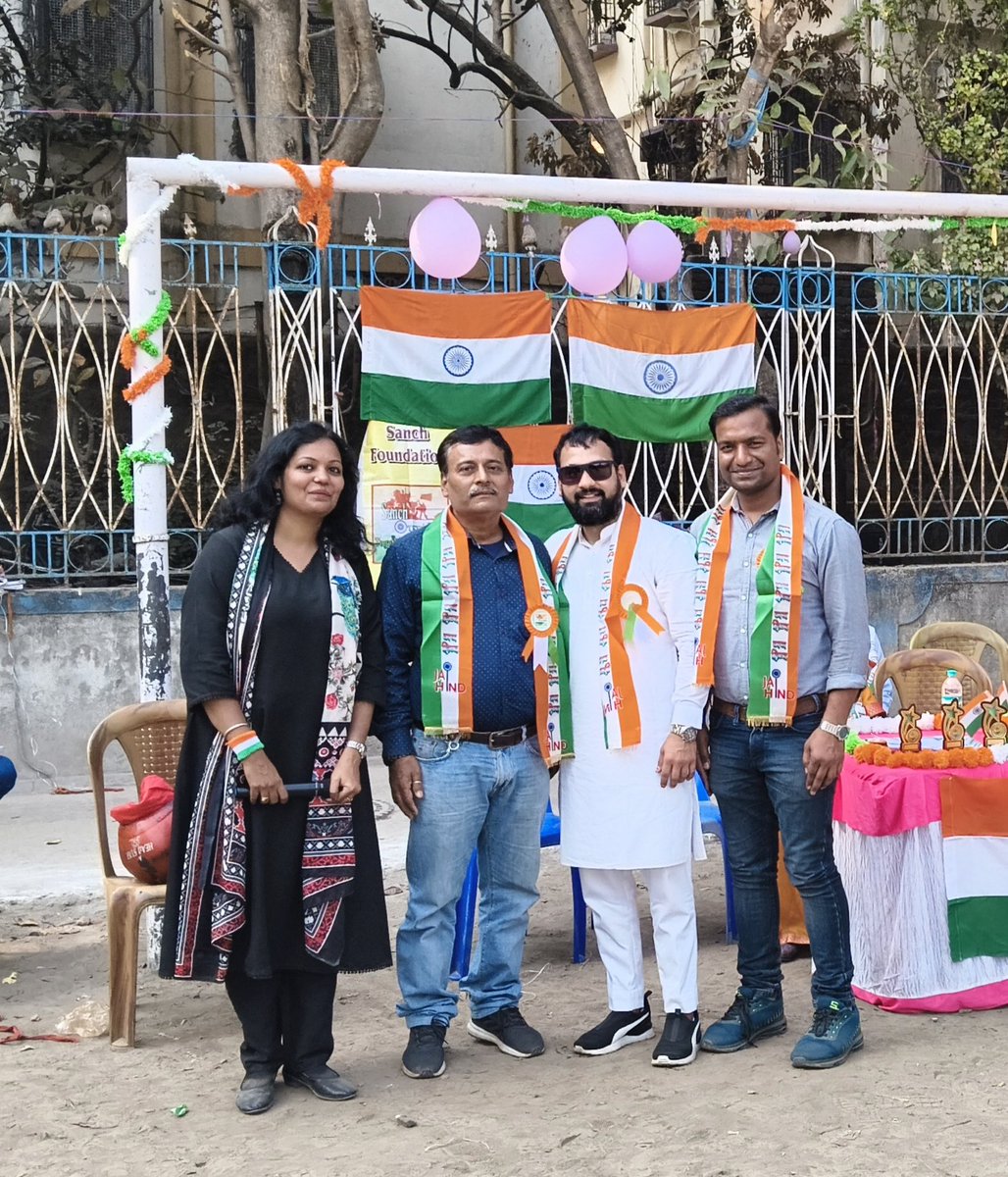 iamvikashpoddar's tweet photo. @sanchfoundation5 के विशेष बच्चों के साथ 77वें गणतंत्र दिवस का उत्सव मनाने का निमंत्रण पाकर बेहद खुशी हुई।
@unheard_sanchita जी और सांच फाउंडेशन का हृदय से धन्यवाद।
सभी को गणतंत्र दिवस की हार्दिक शुभकामनाएँ। 
जय हिंद 🇮🇳 https://t.co/hCXB2cM2sO