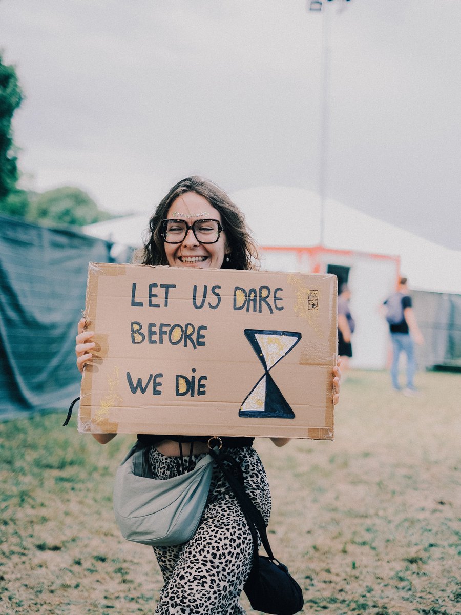 M-6 avant la fiestaaaaa ! 🕺
Alors, vous êtes prêt·es pour la 29ème édition d’Art Sonic ? 🌈

✹ Infos et billetterie en bio