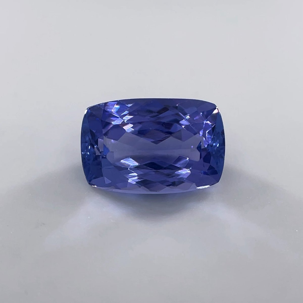 503032】 タンザナイトルース 1.92ct 9.1×6.0mm #タンザナイト