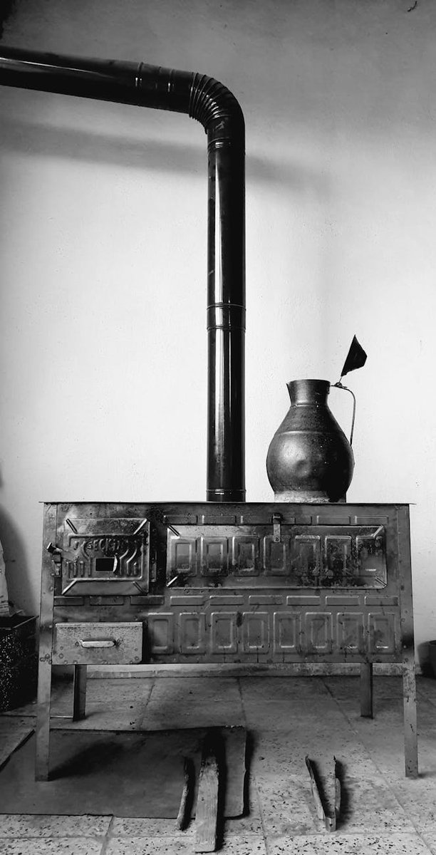 Diane2090147765's tweet image. #PrimitivePottery #WildClay #HandbuiltPottery #AncientCraft