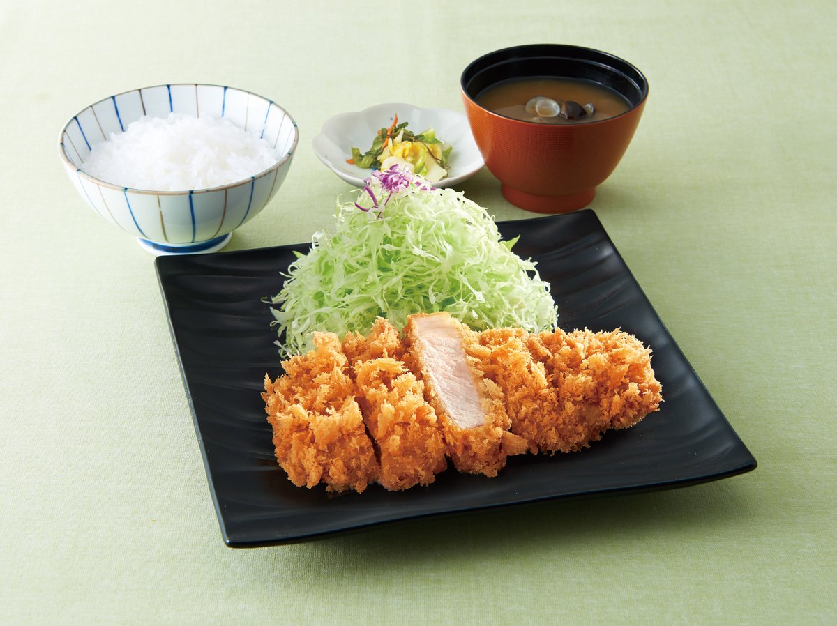 川崎は #とんかつ のまち🥢
全国で愛されるとんかつブランドの拠点が！

「川崎って、とんかつのまちなの？」
そんな声が聞こえてきそうですが、実は川崎には、全国で愛されるとんかつブランドや名店が集まっています。