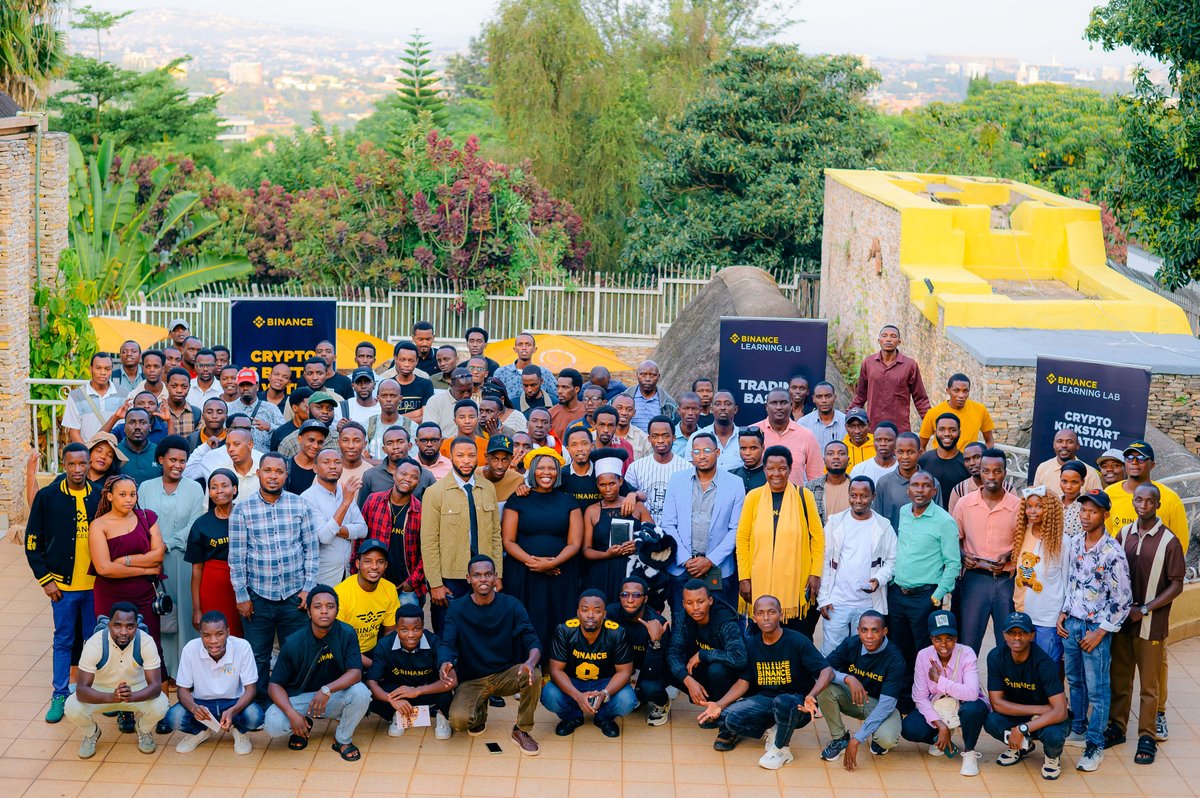 BinanceAfrica's tweet photo. Another successful Traders Masterclass event in Kigali, Rwanda.

Over 100+ attendees had the opportunity to learn about trading on #Binance.

Thank you Kigali! 🇷🇼 https://t.co/NdpX70B6sw