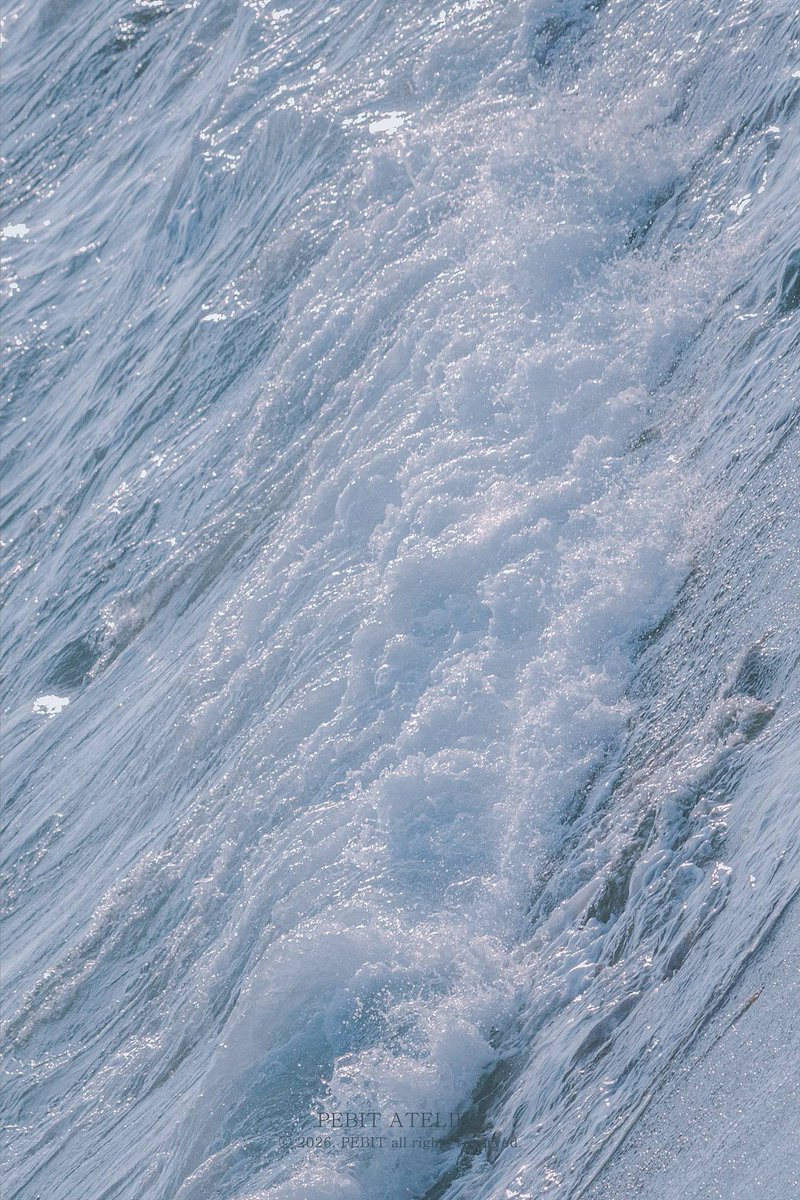 _pebit_'s tweet image. 얼지 않는 바다