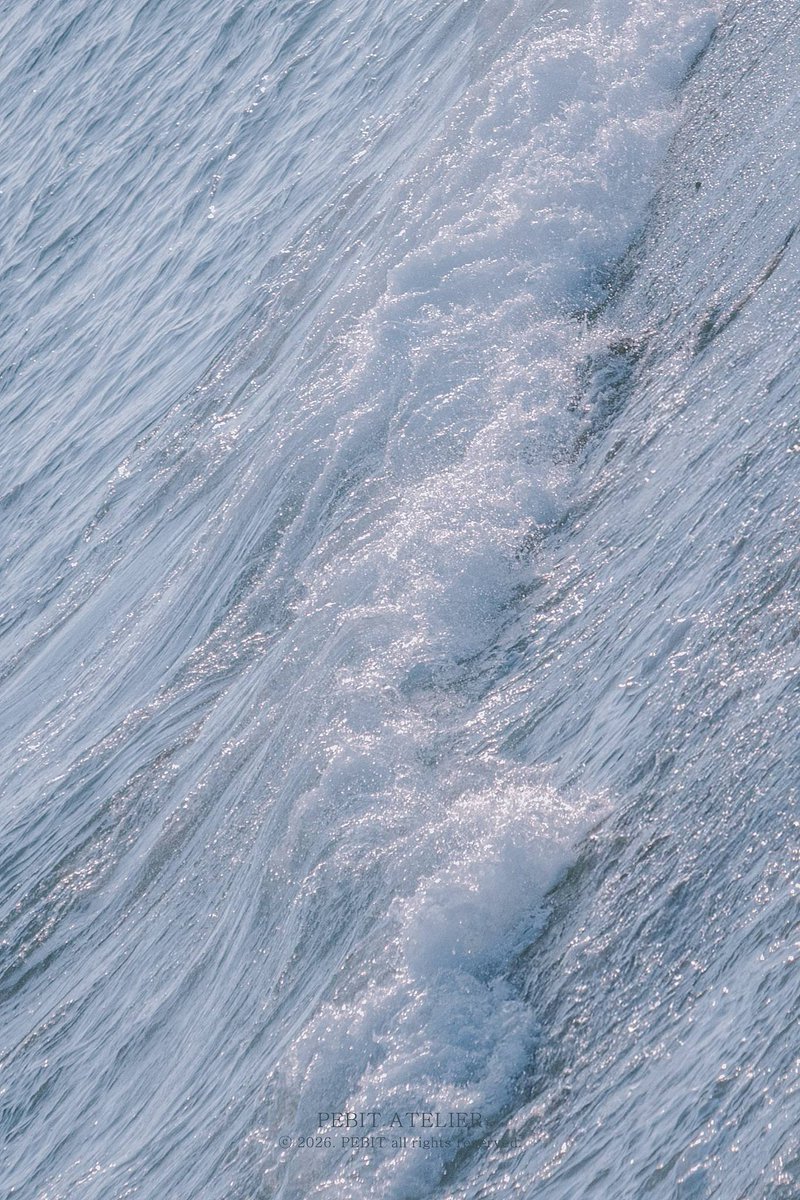 _pebit_'s tweet image. 얼지 않는 바다