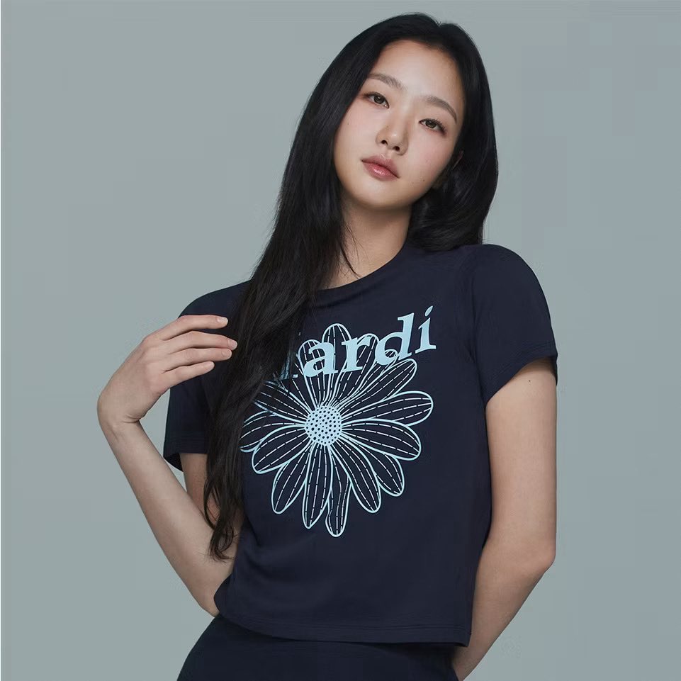 fonttta's tweet photo. Mardi SLIM TSHIRT ใส่2ครั้งใหม่มาก ถุงป้ายครบ ส่งต่อ 800 รสค่า (แท้พรีจากเกาหลี1,000+)
#พรีออเดอร์เกาหลี #หิ้วเกาหลี #พรีเกาหลี #���่งต่อเสื้อผ้า #ส่งต่อเสื้อผ้ามือสอง #เสื้อผ้ามือสองสภาพดี #เสื้อผ้ามือ2 #เสื้อผ้ามือสอง #ส่งต่อ #ส่งต่อเครื่องสําอาง https://t.co/Z6ZFbQJCkF