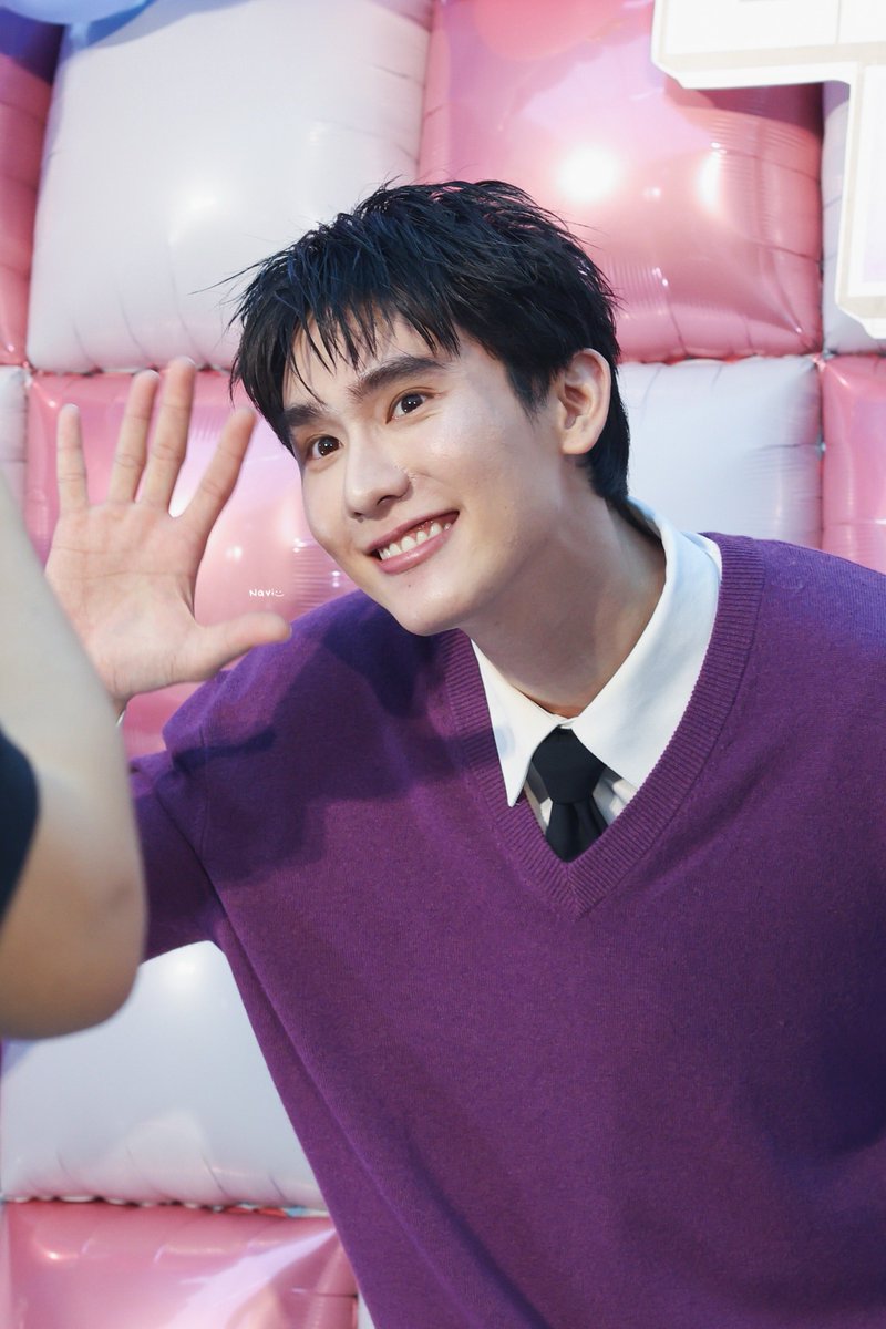 nnavilleraahk's tweet image. วันนั้นแสงนุ่มนวลเหลือเกิน และรอยยิ้มของเขาก็อบอุ่นยิ่งกว่า💜💖

˖ ࣪⊹ @kasibook #kasibook 
#MELAxBOOK 𓂃𖡼.*ﾟ