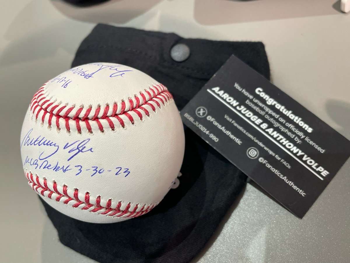 お客様の店内開封にて ⚾ 2025 FANATICS UNDER WRAPS MLB BASEBALL