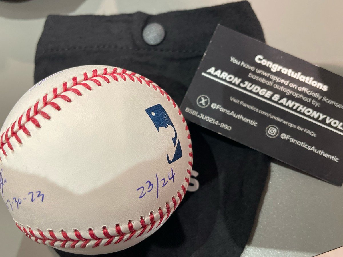 お客様の店内開封にて ⚾ 2025 FANATICS UNDER WRAPS MLB BASEBALL