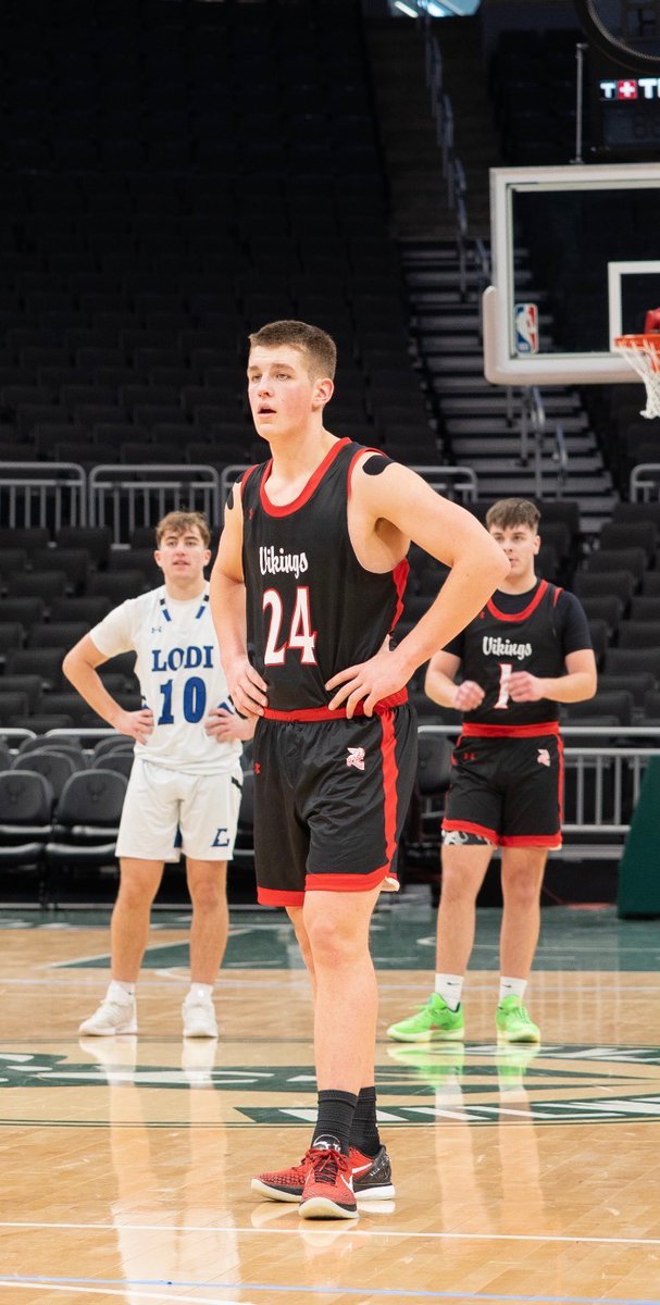 Wisconsin Swing tweet media