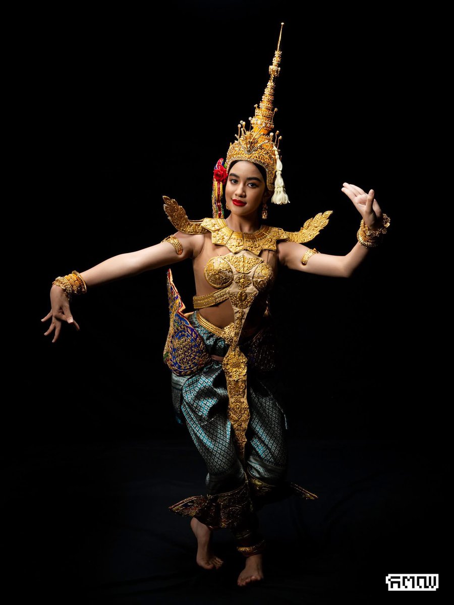 SlyKH811's tweet photo. ✨🇰🇭 From the carvings of Sambor Prei Kuk  to the stage of the Royal Ballet, the spirit of Kinnara (កិន្នរ) continues to soar.

We’re proud to celebrate this timeless Khmer heritage—bringing the elegance of Kinnari dance, performed by Princess Jenna Norodom.

📸 Kampucheers https://t.co/U8tc8gw23v