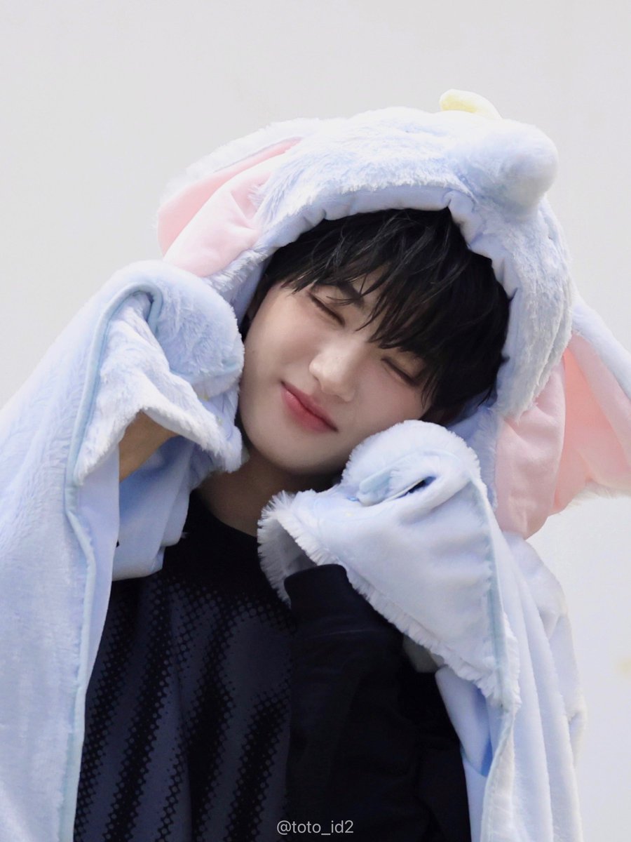 toto_id2's tweet image. 260124 엔와이뮤직 
안녕희주무세요 ..💤

#김희주 #아이덴티티 #idntt