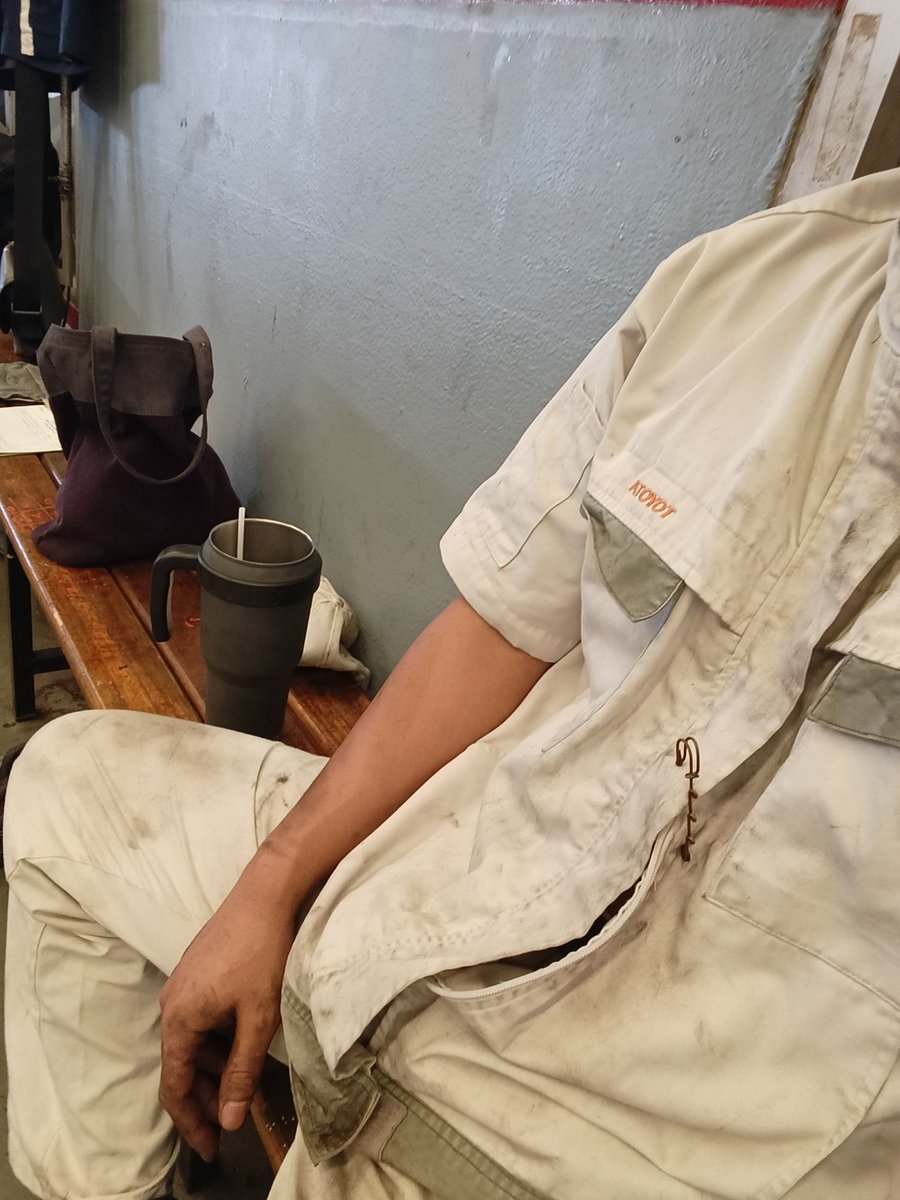 Chatmongko51972's tweet image. เปิดหัววันแรกซิบขาดจะบ้า😌 #สมุทรปราการ