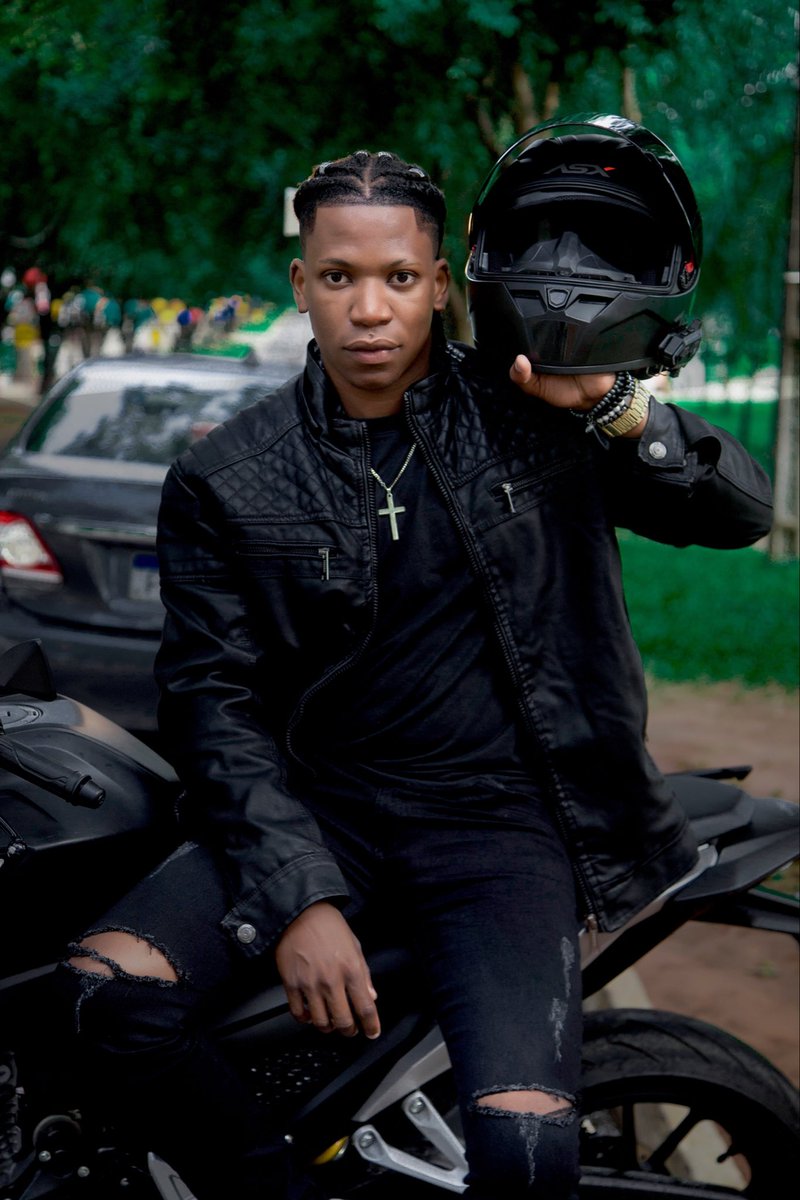 BethshyPierre's tweet photo. SKINNY boy TOUTAN 💯🥷🏾✌🏿 https://t.co/L1m1Fb2yJa