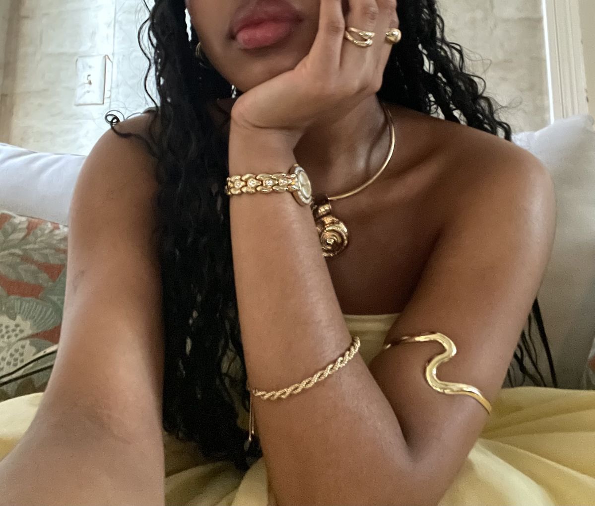 shiftniniz's tweet image. — SP

“we have                                     “i know i
dating rumors”                         started it”