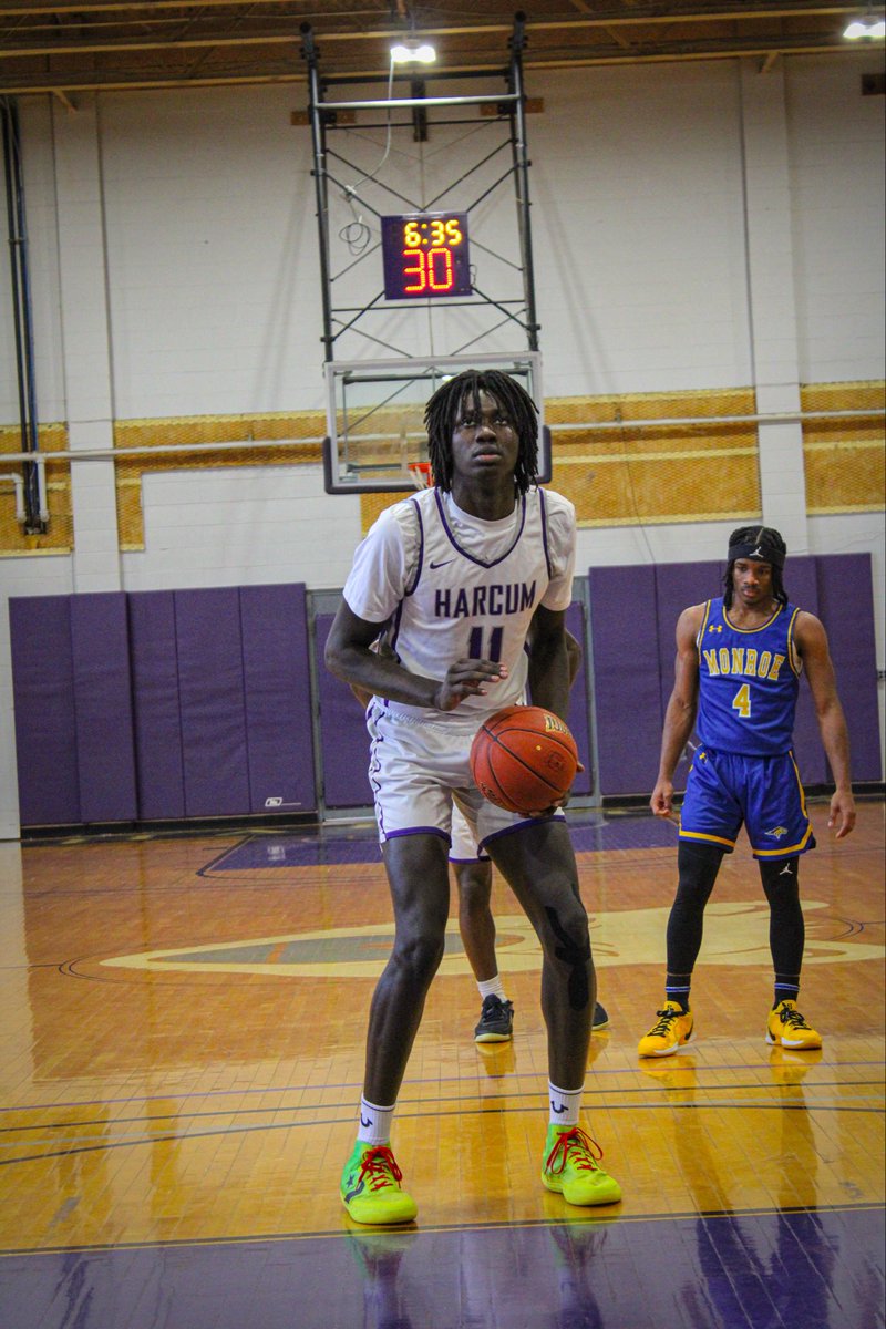 Yannick Deng tweet media