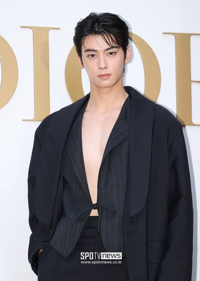 pannchoa's tweet photo. Cha Eunwoo reported to have hired a major law firm to prepare a full-scale legal counterattack
https://t.co/0hUaiuap3O https://t.co/6JuotlbXr5