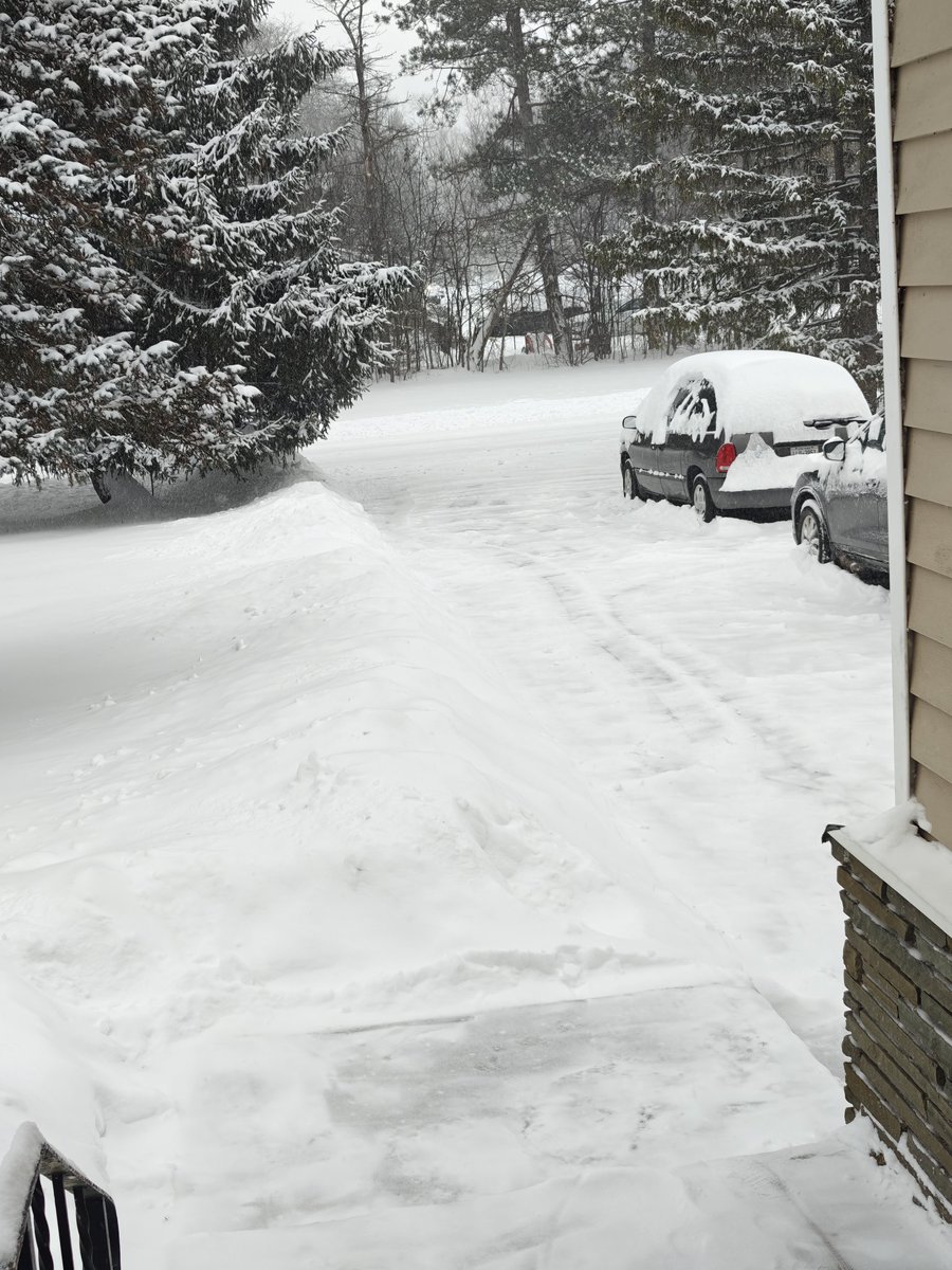 KJCE13's tweet photo. Shoveling to keep up with the white stuff. #Snowstorm2026 https://t.co/eEatoeuX8n