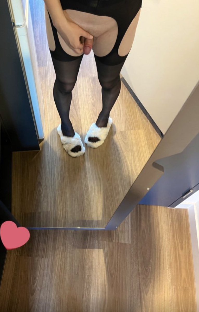 77_sissy_'s tweet photo. 发点存货嘻嘻，墨尔本有没有人��起玩😋 #男娘 #伪娘 #cdm #femboy #Melbourne #墨尔本 https://t.co/pRP0mafsyx