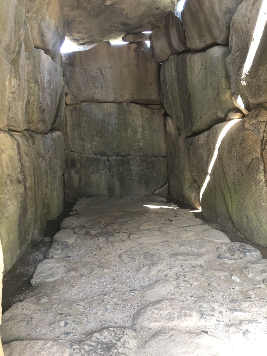 Mugi_Panda's tweet image. 世界文化遺産推薦
【飛鳥・藤原の宮都】(奈良県)
・飛鳥宮跡
・飛鳥水落遺跡
・石舞台古墳
・高松塚古墳