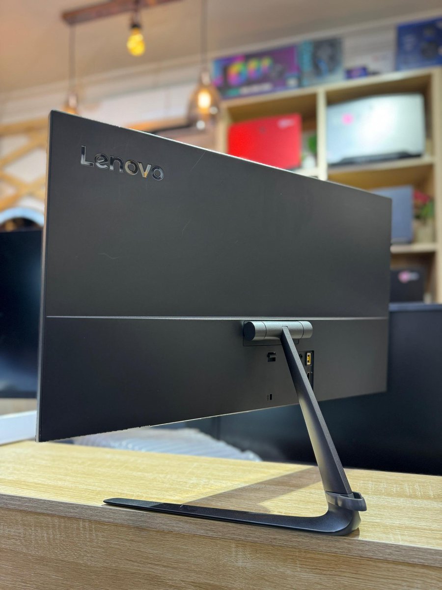 KS_technologies's tweet photo. I sell laptops and other computer-related products(0763186715) https://t.co/lL3BL1DlcE