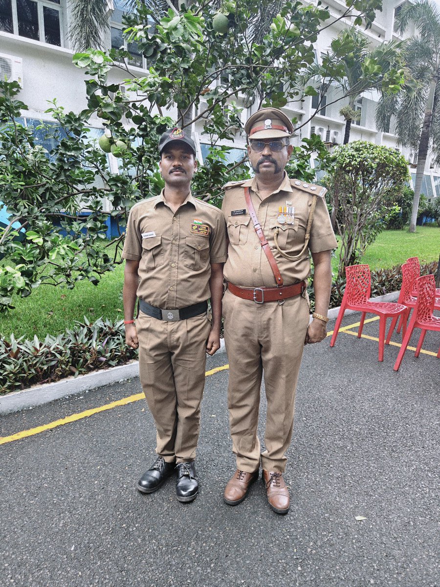 SumanKumarDilw1's tweet photo. दें सलामी इस तिरंगे को जिससे हमारी शान है, सर हमेशा ऊंचा रखना इसका, जब तक आप में जान है.
77 वें गणतंत्र दिवस की आप सभी को हार्दिक शुभकामनाएं
#26january2026 
#republicdayspecial 
#sumankumardilwale #activemydearfollowers #viralpost https://t.co/EtKg9UKQaa