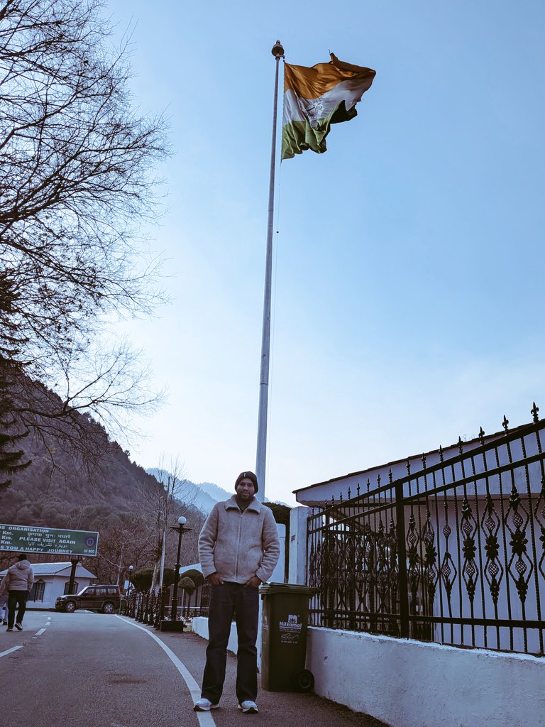 Abrar__Bhat's tweet photo. Wishing everyone a Happy Republic Day!
🇮🇳
#RepublicDay2026 https://t.co/AZipR5byg9