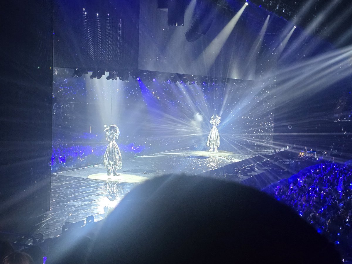 우히히 tweet media