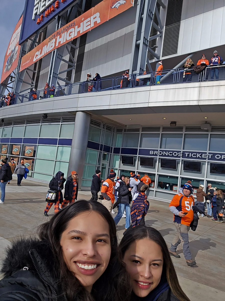 Shelby Manning tweet media