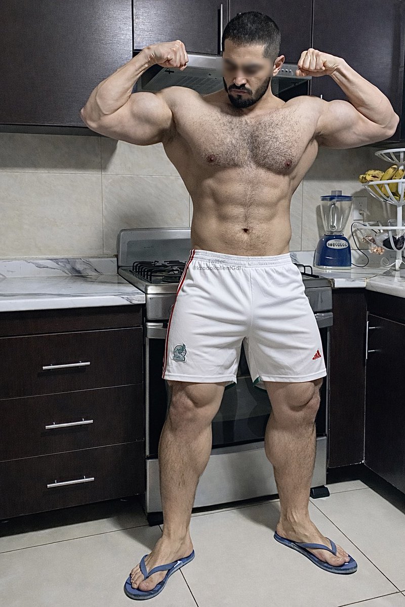 Me pone la verga tiesa alborotar a las putas cuando llegó en puro short y la verga se me transparenta.
Se ponen en celo y me ofrecen el culo.

Ufff con ganas de preñarlas a todas y vaciarme.

TELEGRAM $ t.me/kzadokalientGdl
ONLY onlyfans.com/kzadokalienteg…