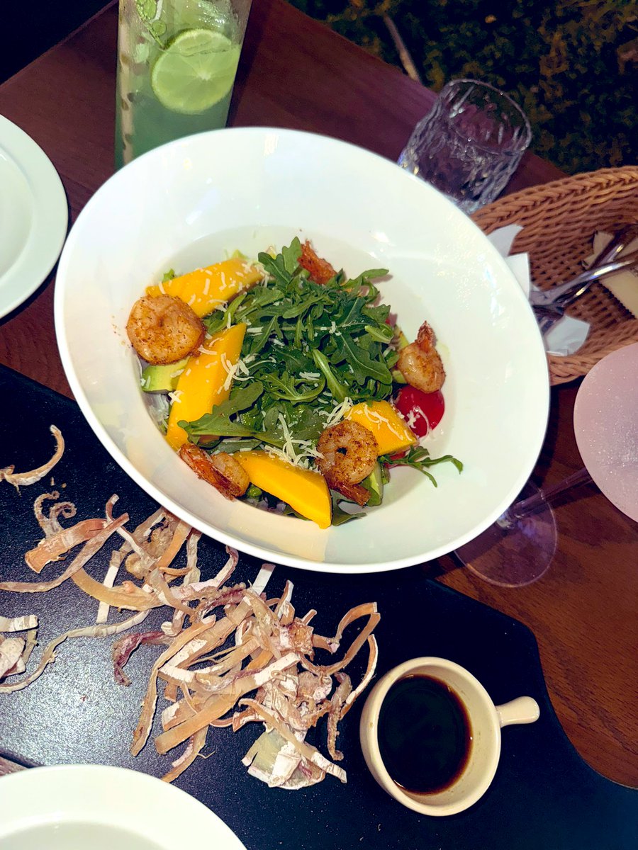 0x朱珠 tweet media