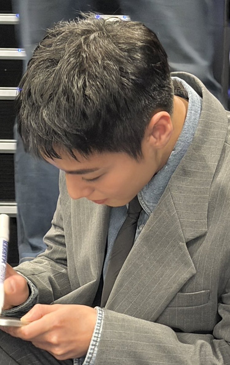 혀닝 콧대 기가 막힌다