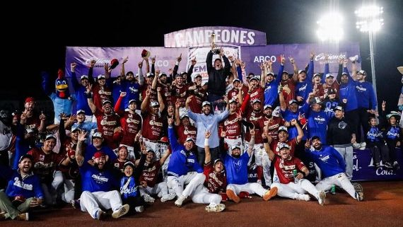 GEBDeportes's tweet image. ⚾️ #LMP #FinalLMP #LigaMexicanadelPacifico #DatoGEB

CAMPEONES DE LMP DE FORMA CONSECUTIVA DESDE 1970:

2011-12-13 / Yaquis
1975-76 / Naranjeros
1994-95 / Naranjeros
1996-97 / Tomateros
2005-06 / Venados
2020-21 / Tomateros
2025-26 / CHARROS °