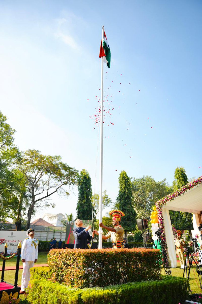 IndiainSL's tweet image. May the Tiranga 🇮🇳 always fly high!

Celebrating the 77th #RepublicDay of India, High Commissioner @santjha unfurled the #Tiranga at India House, Colombo, joined by members of the Indian diaspora in a proud moment of unity and patriotism.

#RepublicDay2026 

@MEAIndia