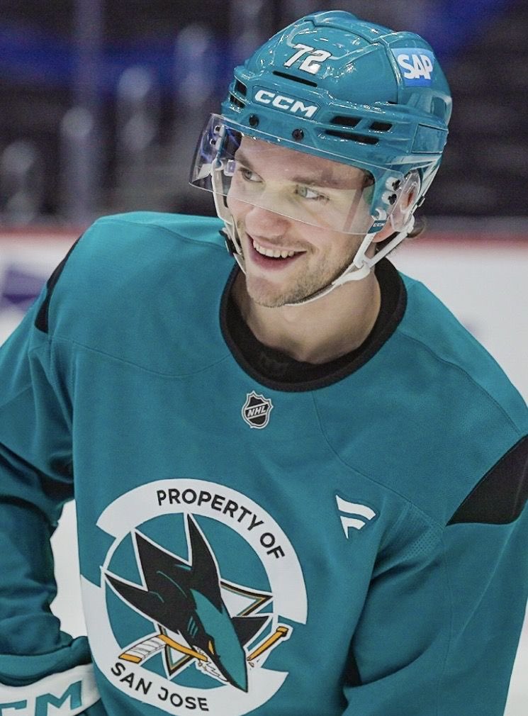 chernygraf's tweet image. i personally think william eklund has the best smile out of all the sharks and you can’t change my mind