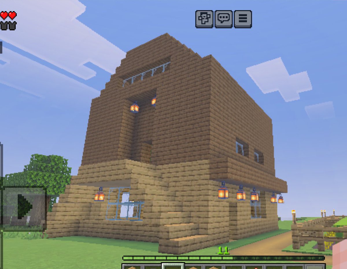 aochi_Ash's tweet photo. 初建築✨もっと色々工夫したいけどとりあえず今はこれが精一杯でした！
屋根裏部屋付き二階建て。 https://t.co/lEETrzYLbU