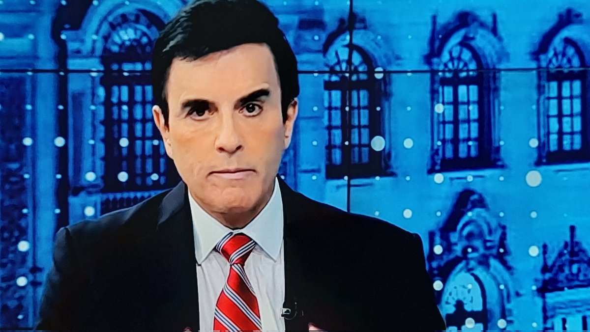 Ilusamente y sin sustento Espá pone el pecho por Montoya
Oculta la verdadera razón

Reducir impuestos no aumenta recaudación
Sin brújula en lo económico
Sin estructura
5 gatos de equipo
😡 Sueños de un estatista que secunda al cártel FP por Jerí

A VICIAR VOTO
#PuntoFinal Butters