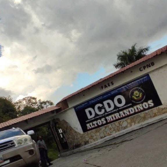 #Alerta
#Denuncia

Aquí tenemos el brujo delincuente  Miguel Dominguez antiguo director del #FAES . Ahora es Comisario #DCDO #PNB que siguen siendo los mismos de la Organización de invasores ladrones destructivos ,invasores de #PropiedadesPrivadas . A este brujo lo estoy buscando