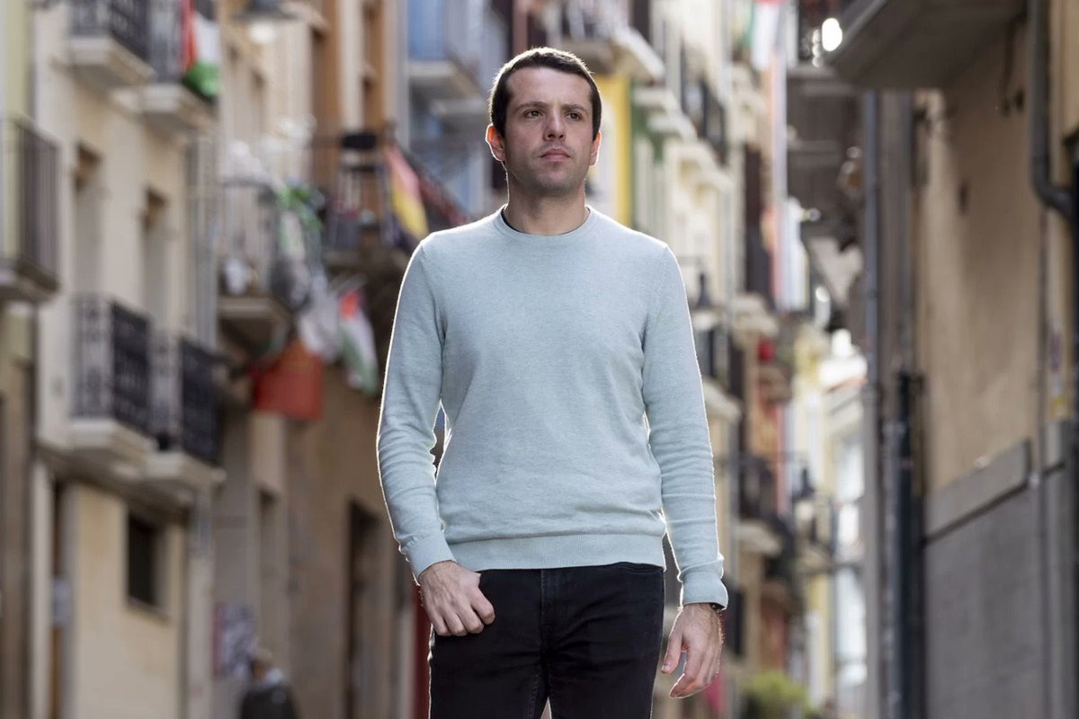 naiz_info's tweet image. [ENTREVISTA] «A esta generación le toca poner las bases del Estado vasco»

🎙️ @gara_isoto ha hablado con @IraolaXabier, el nuevo coordinador general de Sortu

naiz.eus/eu/info/especi…