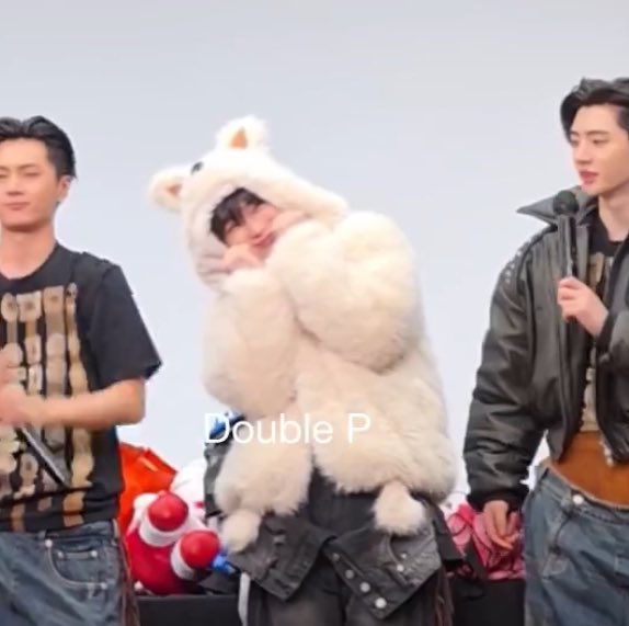 sunoohourly's tweet image. sunoo my cutest muffin 😭🤏