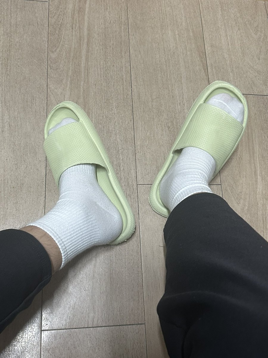 나 지금 또 놀러가는데 밥 값 ㄱ
#핀섭