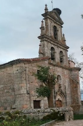 citatapuerca's tweet image. La #iglesia de #Agés dedicada a Sta. Eulalia, construida en el S.XVI, sobre un románico anterior, combina elementos del #gótico tardío y #renacentista en su estructura, con piedra de sillería, bóveda crucería,  planta de cruz latina y 
espadaña #barroca del S.XVIII.
@CITAtapuerca