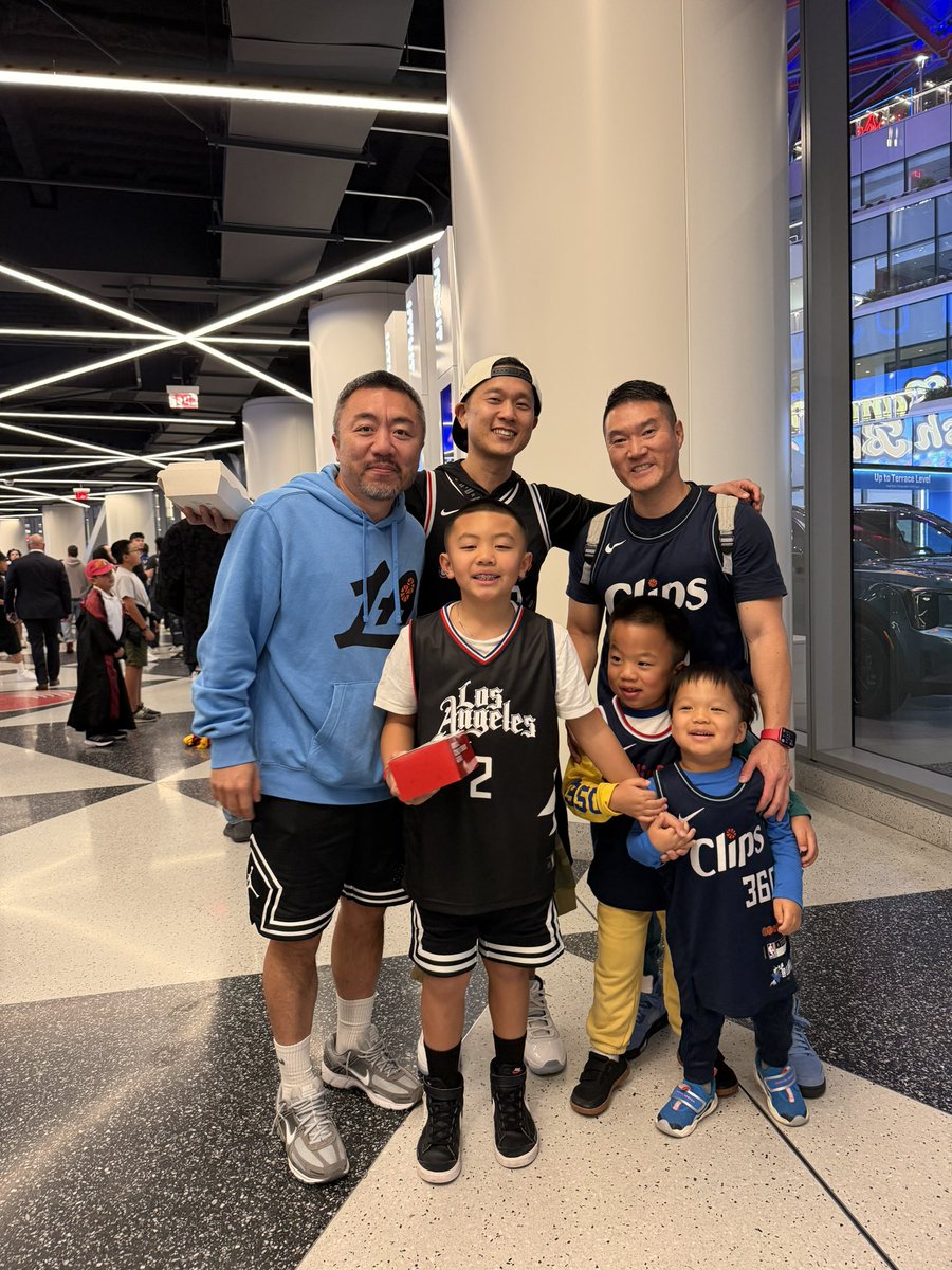 Bui Yah Boys Club #ClipperNation <a href="/SkylerGTR/">Skyler Crawford Chu</a> <a href="/_Ollie360/">Oliver Paul Chu</a> <a href="/YungBolo/">Peter Kim</a> <a href="/BuiYahHoops/">Bui Yah Hoops</a>