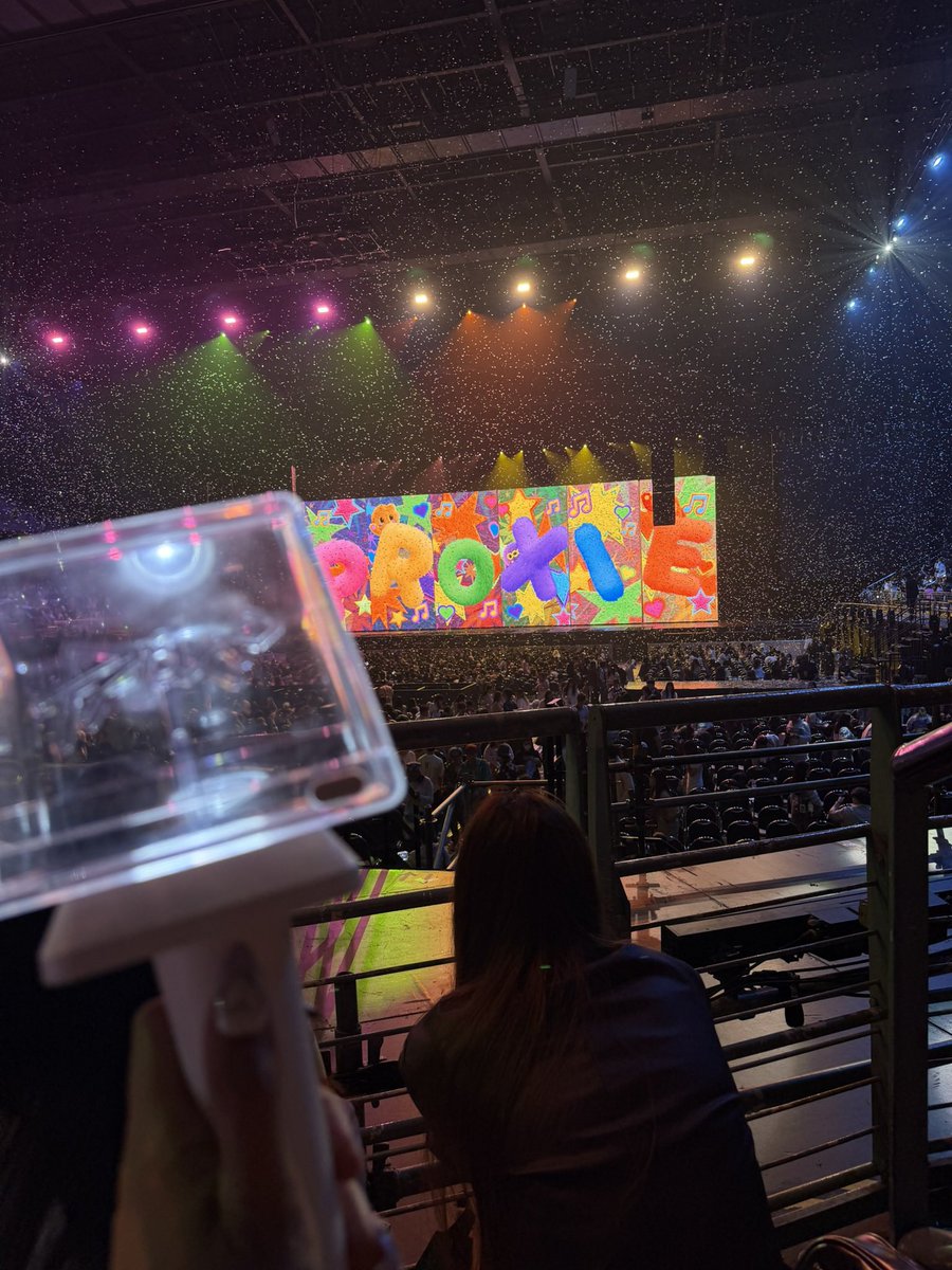 วิคเต้อรี่ฮ็อบแล้วงัย🎧🍀 tweet media