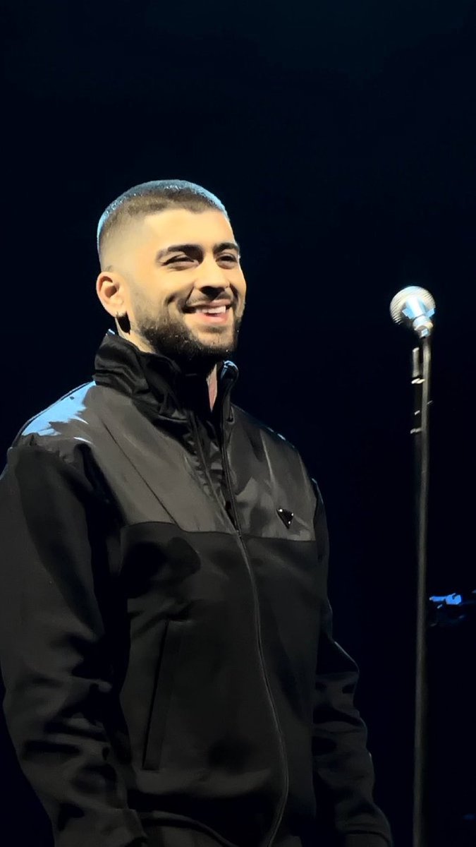 cherry✩ is seeing zayn🌪️ tweet media