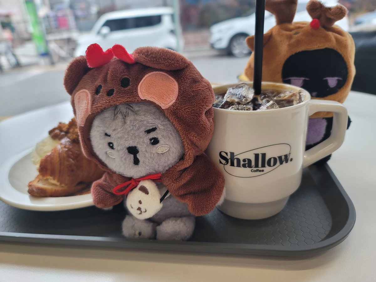 창균이 생일이라 션녀&amp;균녀&amp;배통&amp;냥균 데이트💜
임냥균 왜 지쳤냐 ㅋㅋ
#MONSTAX
#HBDtoIM
#사랑을말하는IMday0126